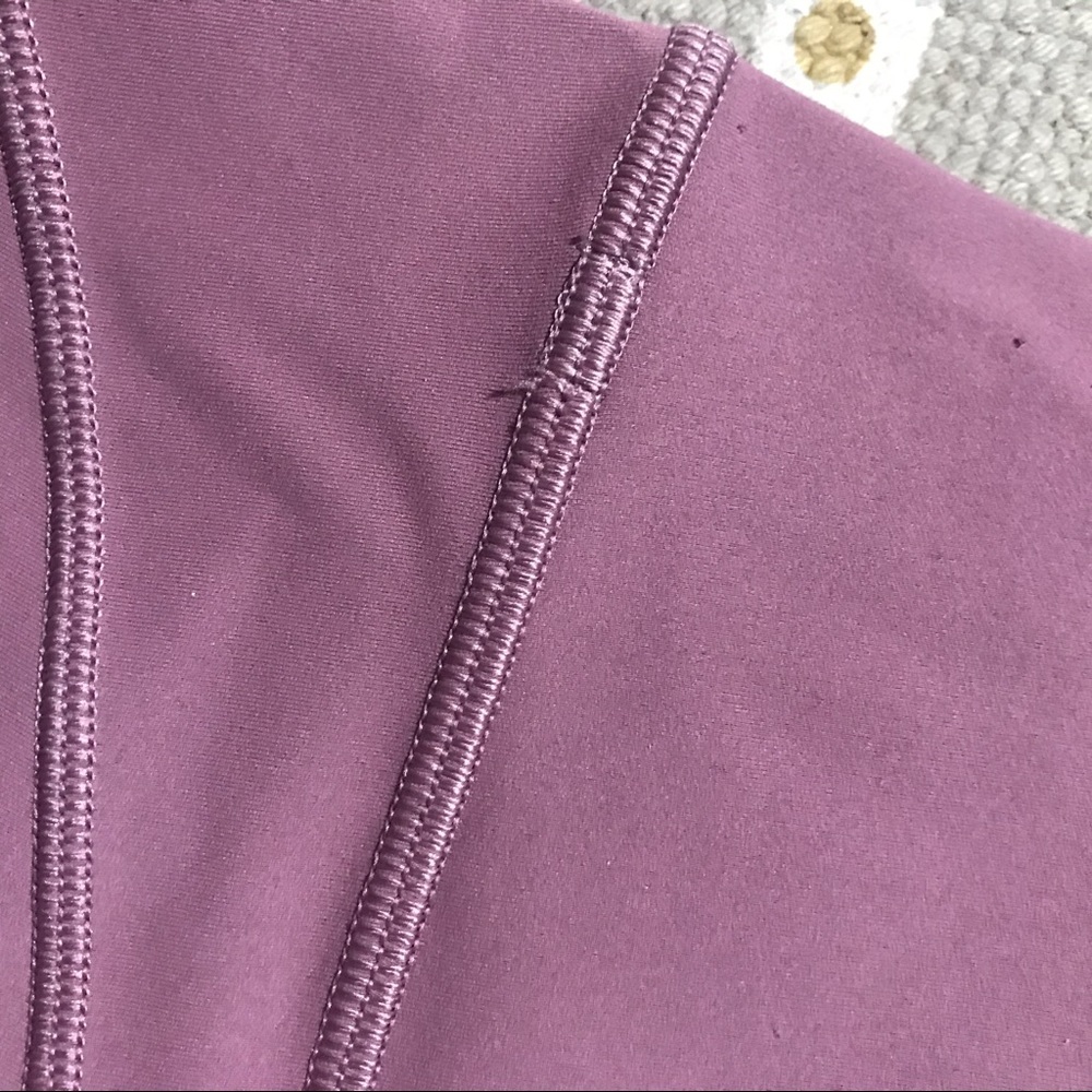 Lululemon in movement shorts - Picture 3 of 4
